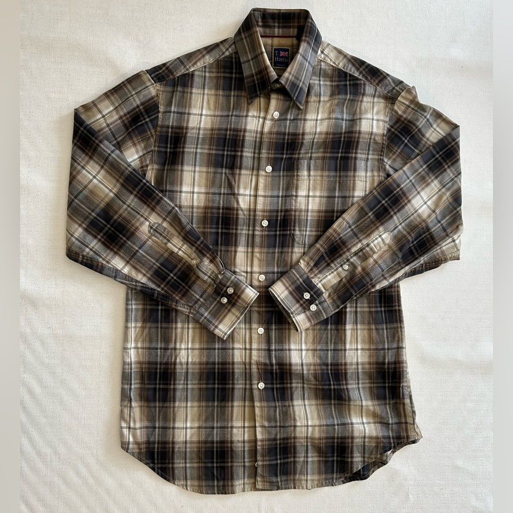 T Harris London Men’s Button Down Casual Shirt